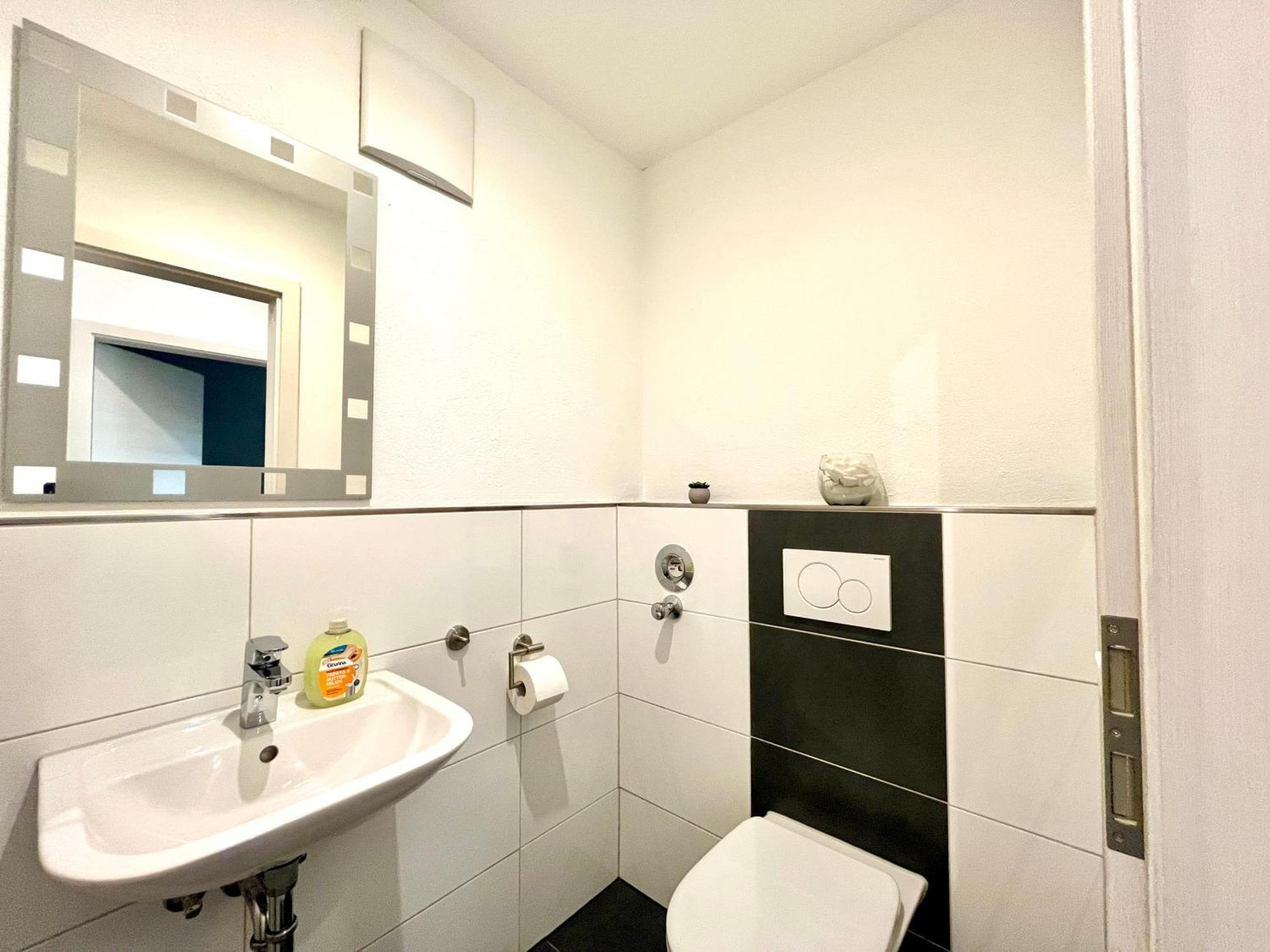 Ferienwohnung Moseltraum, 1-6 Pers, Mit 3 Schlafzimmer Und Panoramabalkon Mueden Bagian luar foto