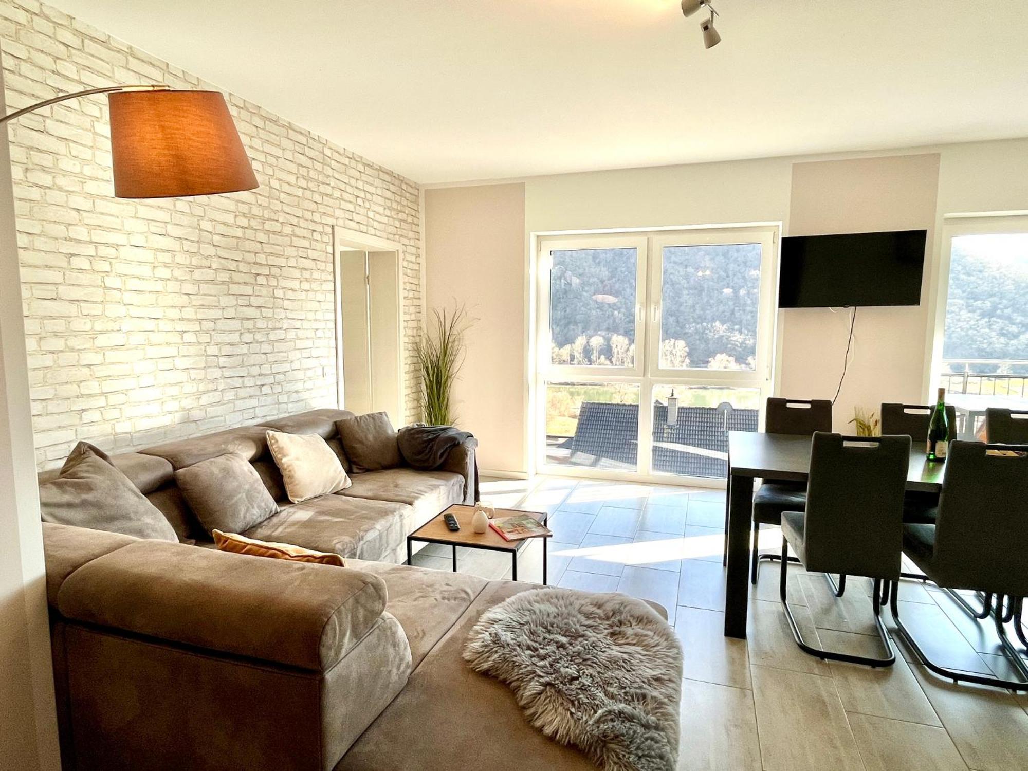 Ferienwohnung Moseltraum, 1-6 Pers, Mit 3 Schlafzimmer Und Panoramabalkon Mueden Bagian luar foto
